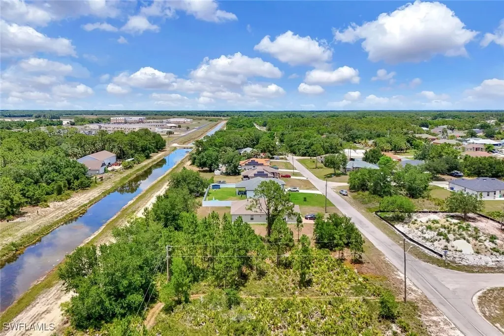 2201 Tena Avenue N Lehigh Acres FL 33971