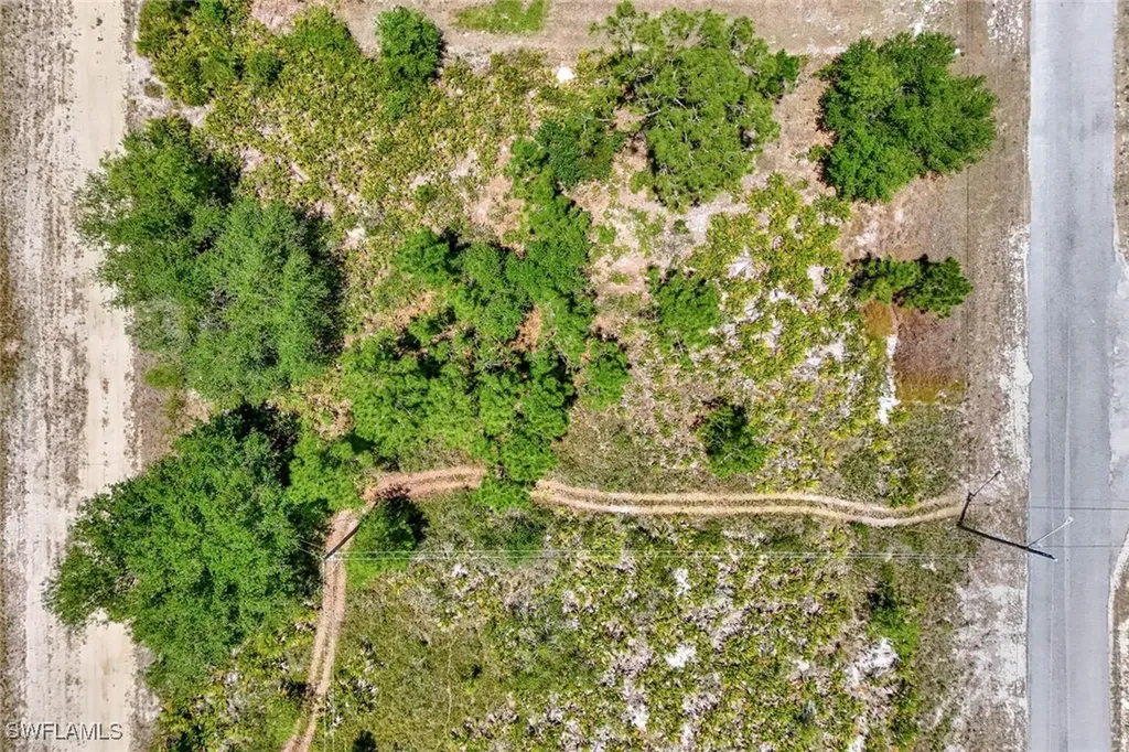 2201 Tena Avenue N Lehigh Acres FL 33971