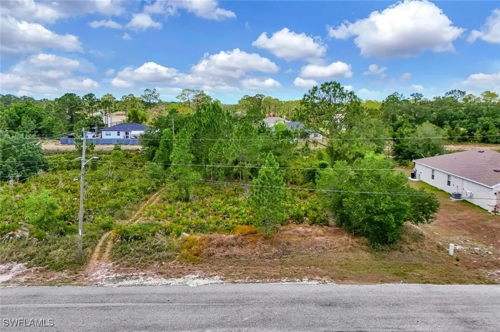 2201 Tena Avenue N Lehigh Acres FL 33971