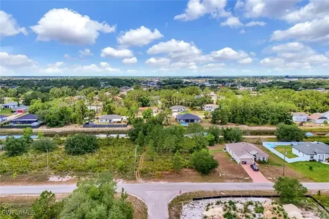 2201 Tena Avenue N Lehigh Acres FL 33971