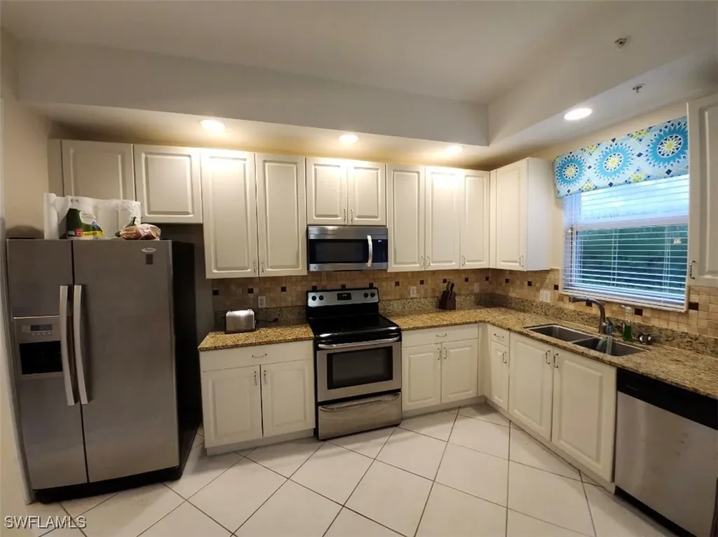 1445 Mariposa Circle Naples FL 34105