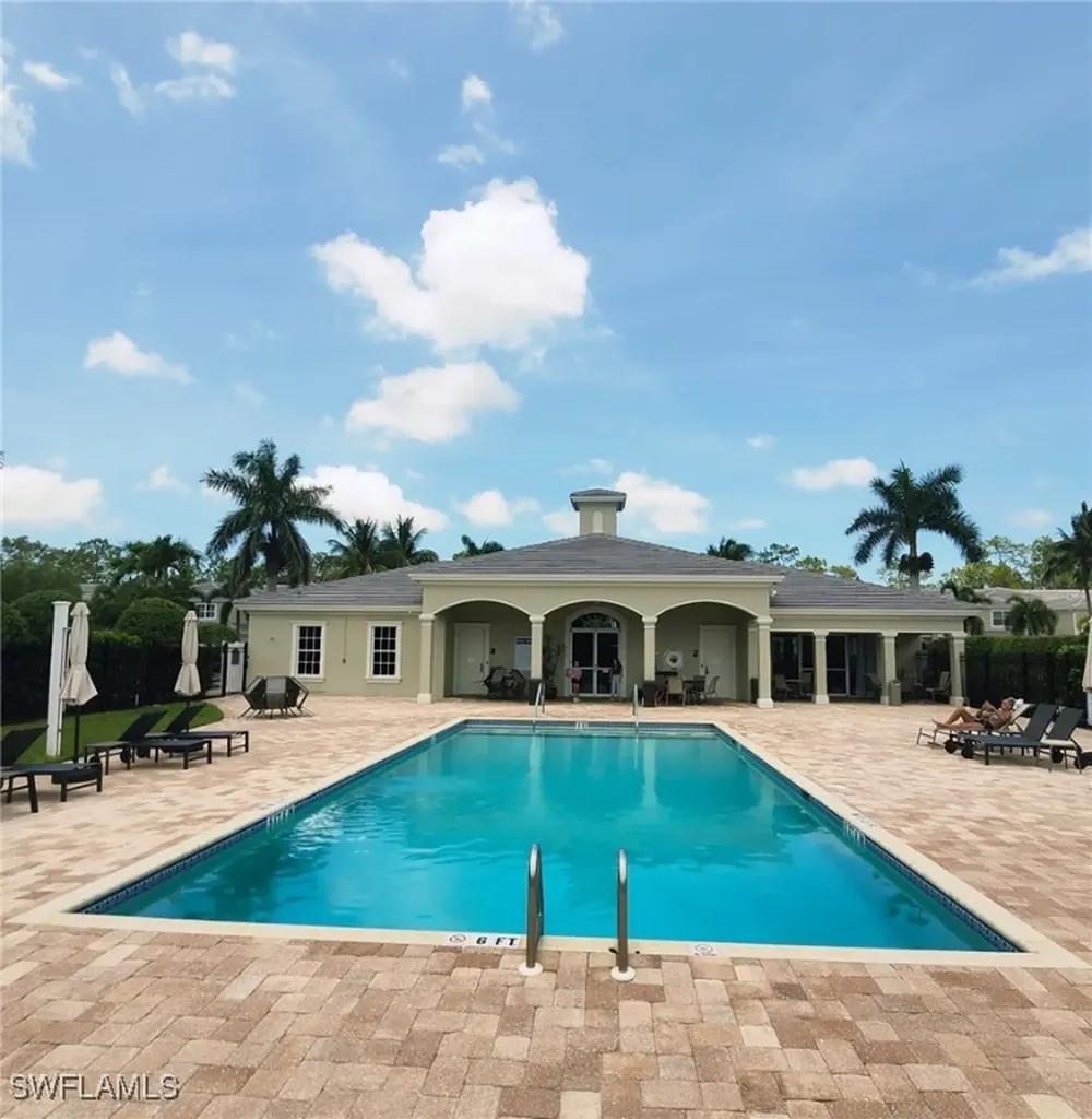 1445 Mariposa Circle Naples FL 34105