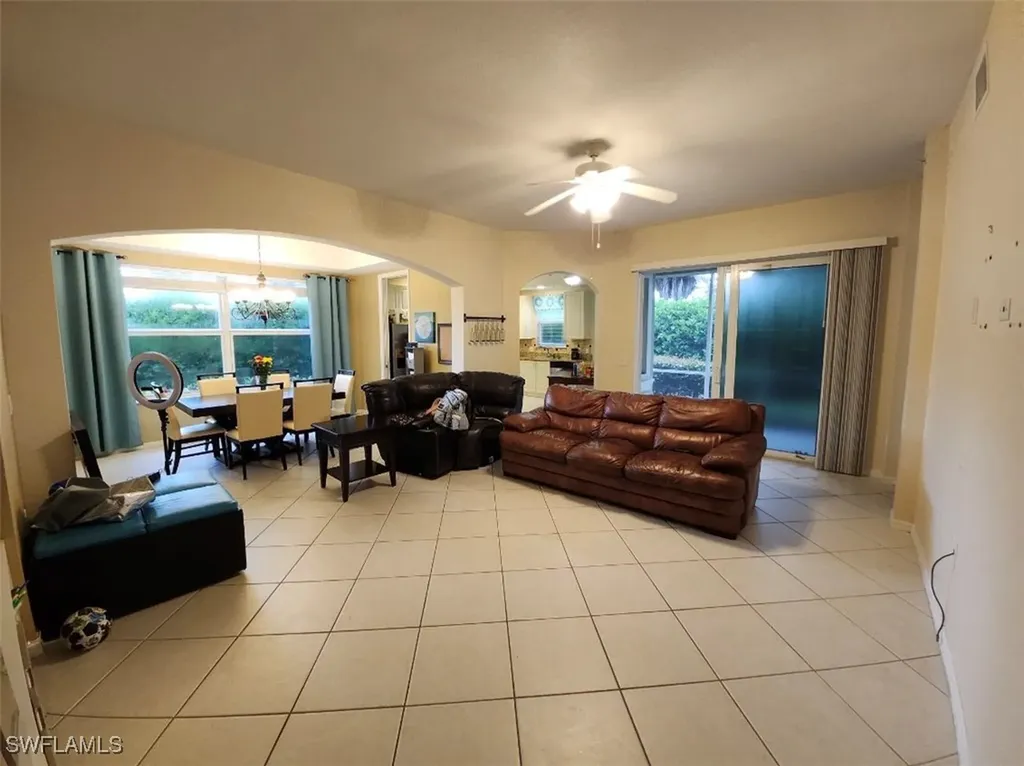 1445 Mariposa Circle Naples FL 34105