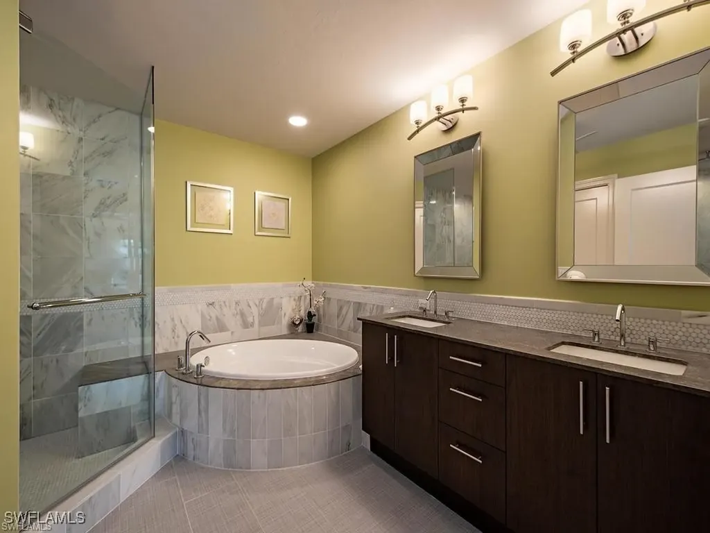9123 Strada Place Naples FL 34108