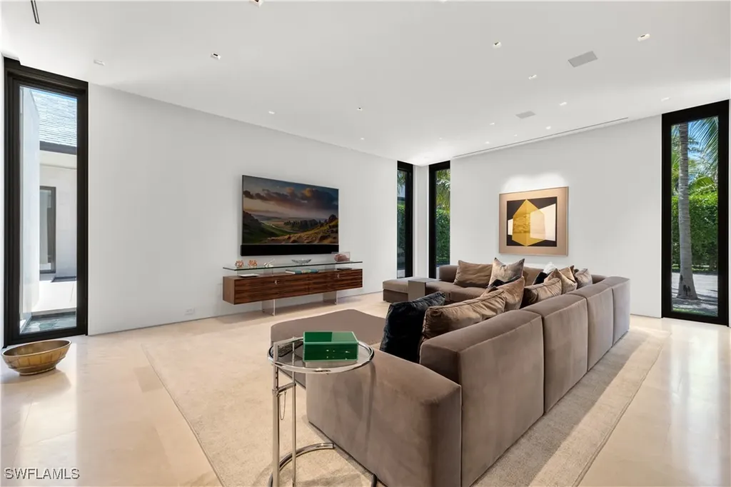 3655 Fort Charles Drive Naples FL 34102