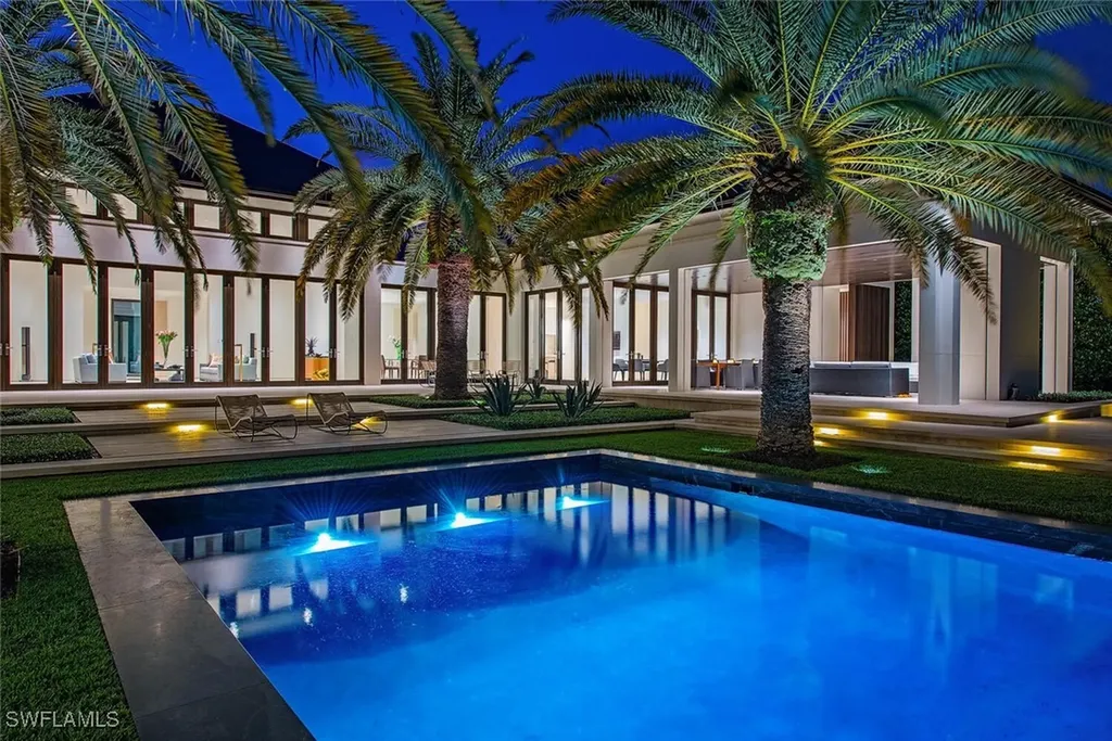 3655 Fort Charles Drive Naples FL 34102