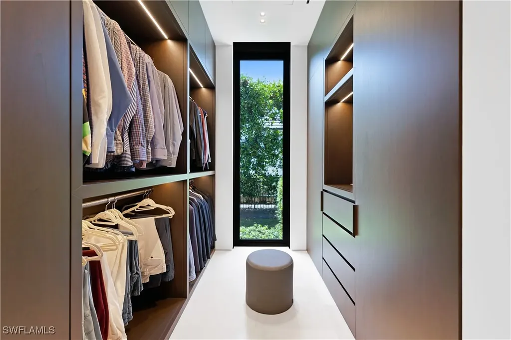 3655 Fort Charles Drive Naples FL 34102