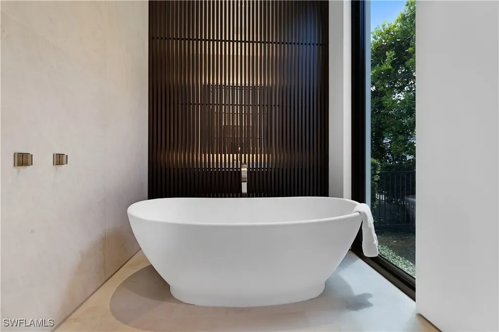 3655 Fort Charles Drive Naples FL 34102