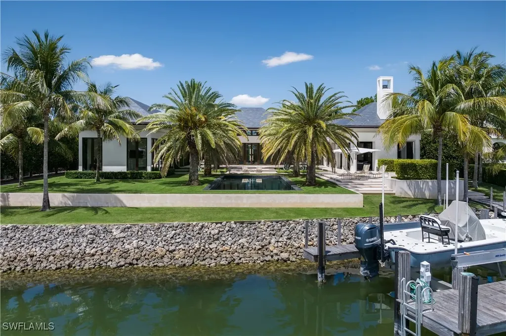 3655 Fort Charles Drive Naples FL 34102