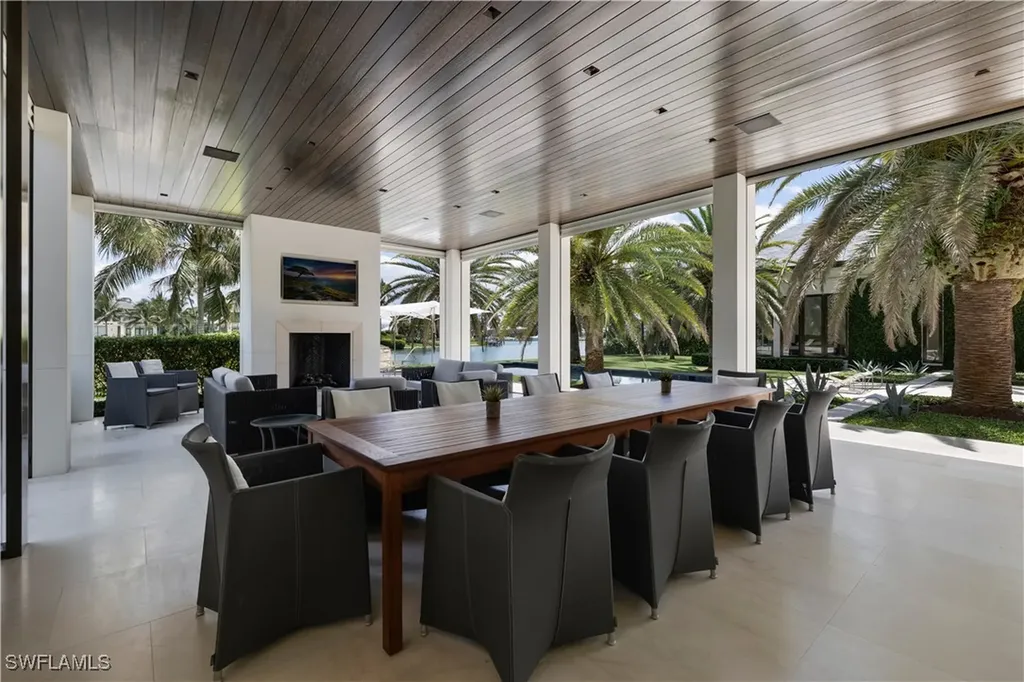 3655 Fort Charles Drive Naples FL 34102