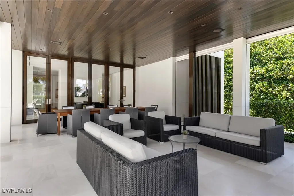 3655 Fort Charles Drive Naples FL 34102