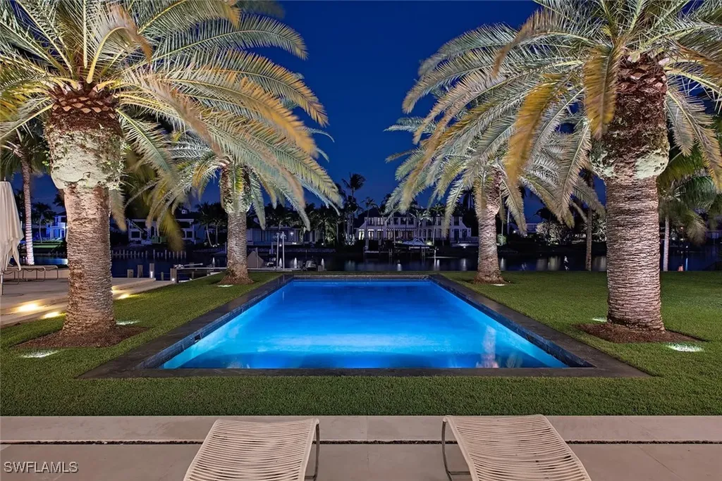 3655 Fort Charles Drive Naples FL 34102