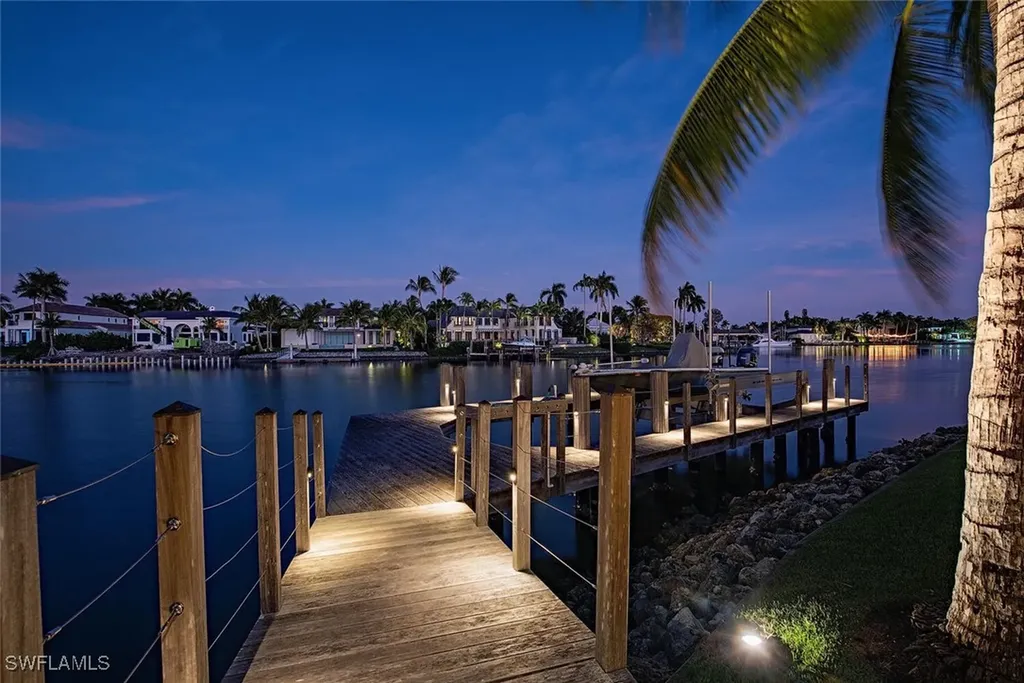 3655 Fort Charles Drive Naples FL 34102