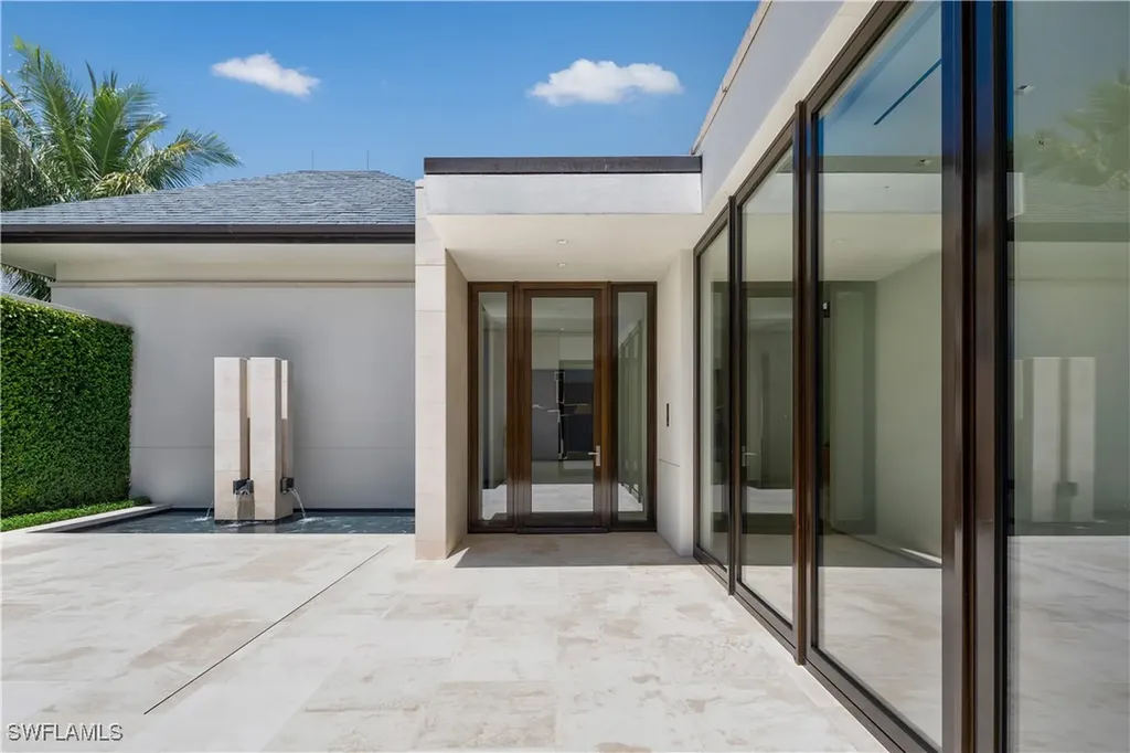 3655 Fort Charles Drive Naples FL 34102