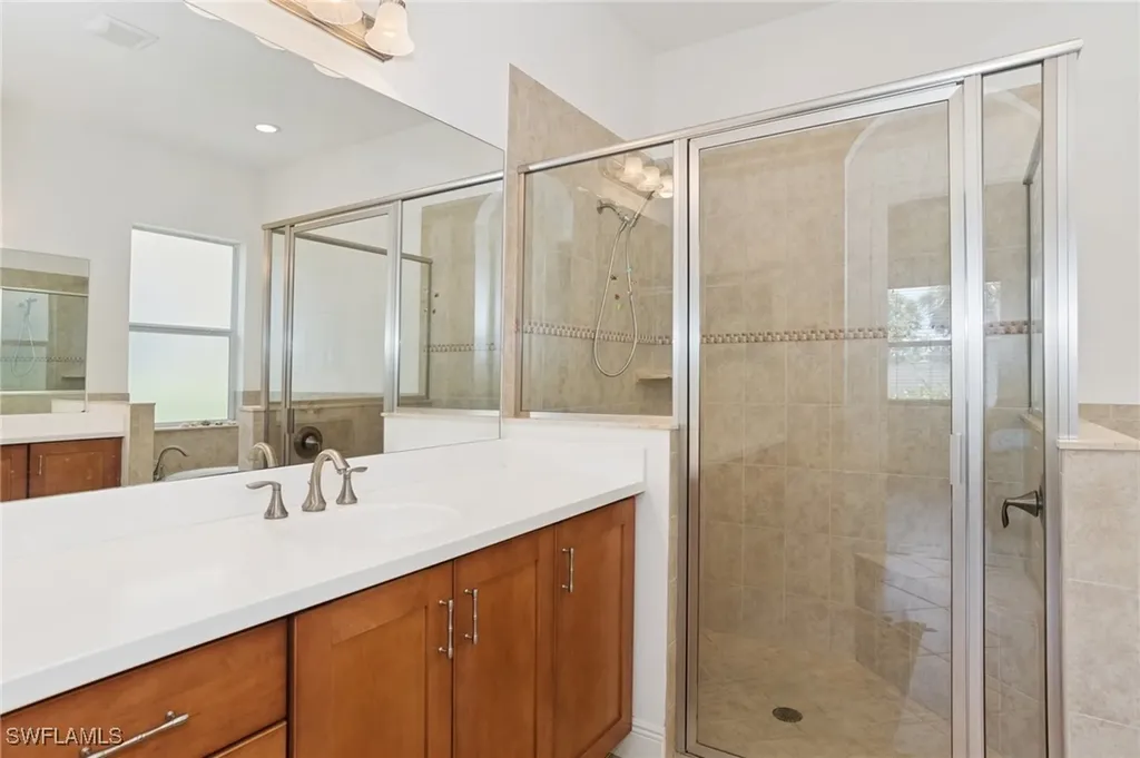 13484 Cambridge Lane Naples FL 34109