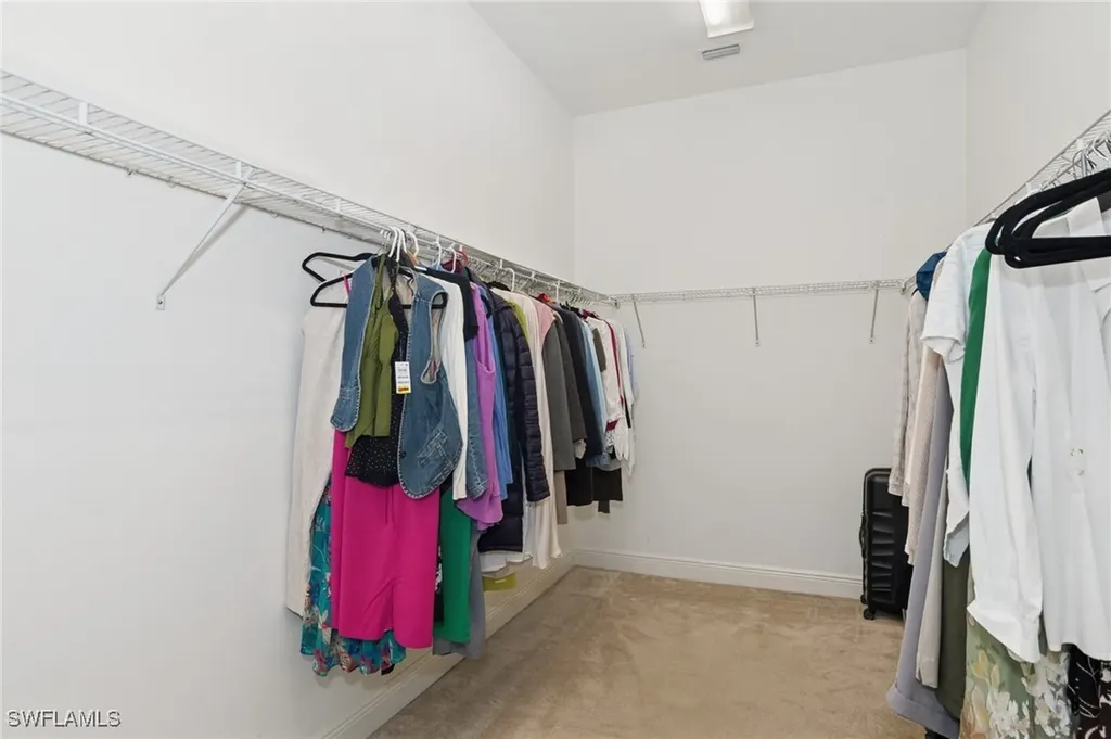 13484 Cambridge Lane Naples FL 34109
