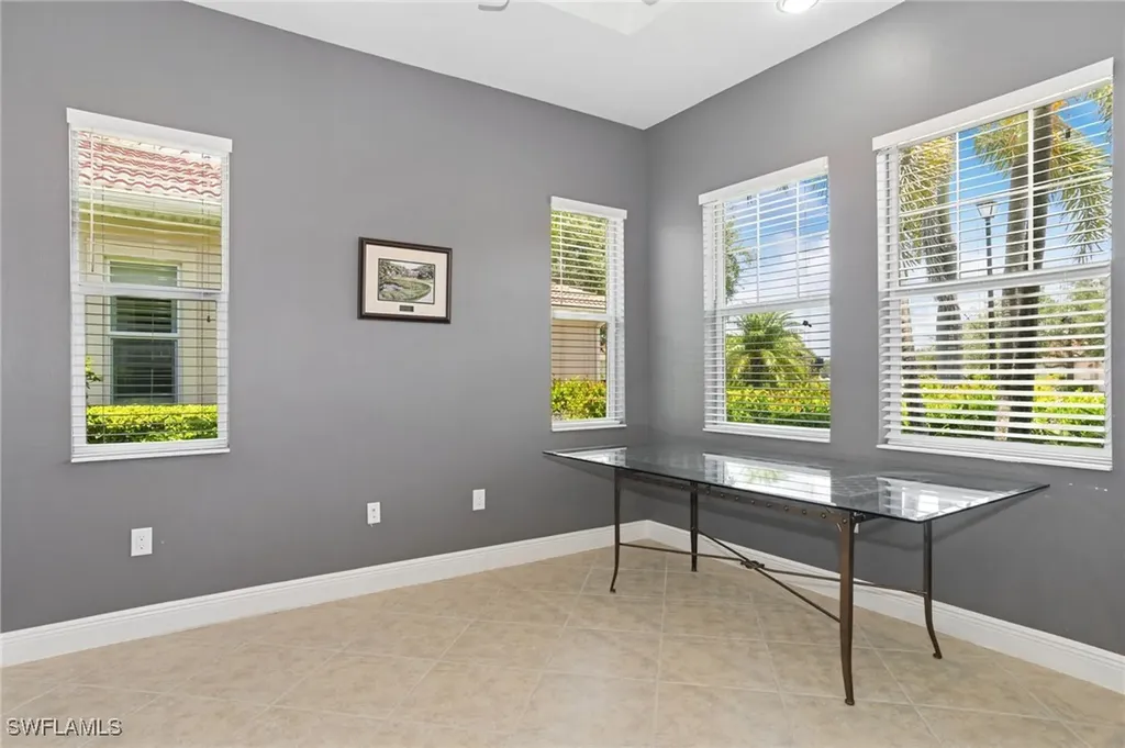 13484 Cambridge Lane Naples FL 34109