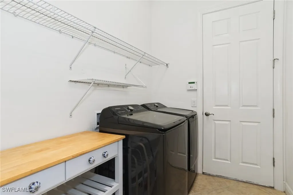 13484 Cambridge Lane Naples FL 34109