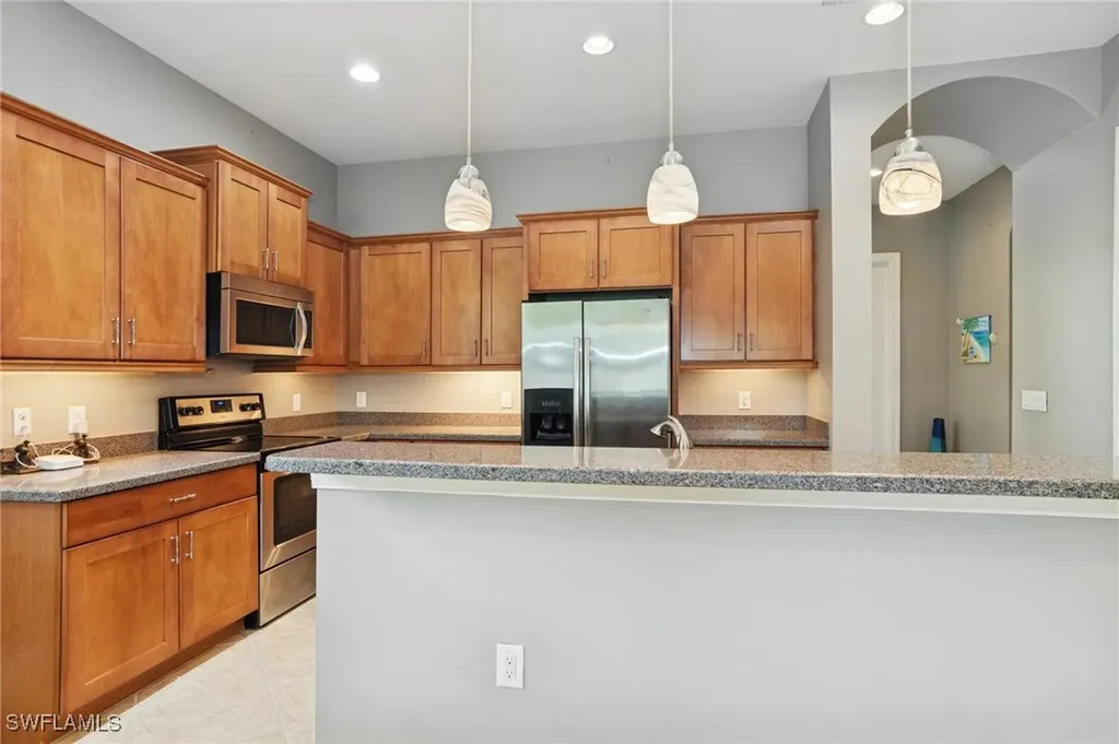 13484 Cambridge Lane Naples FL 34109