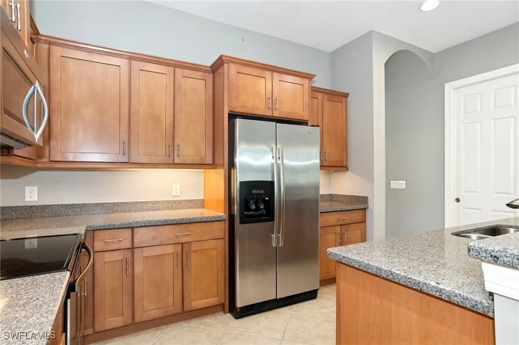 13484 Cambridge Lane Naples FL 34109