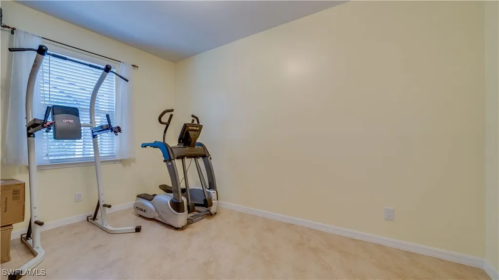 2541 SW 32nd Lane Cape Coral FL 33914