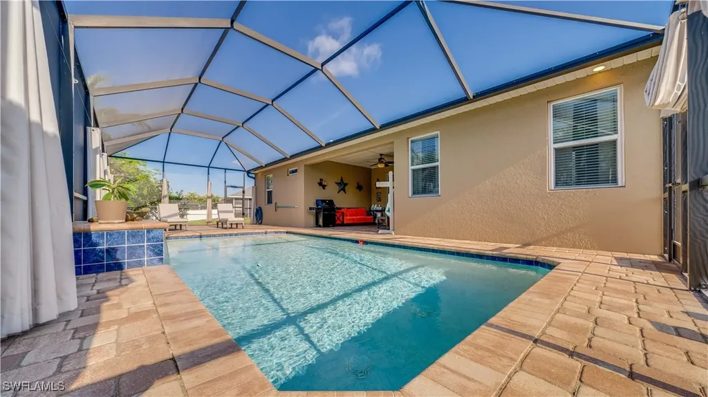 2541 SW 32nd Lane Cape Coral FL 33914