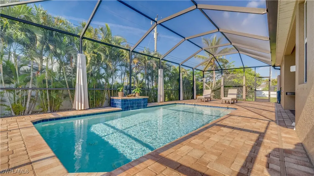 2541 SW 32nd Lane Cape Coral FL 33914