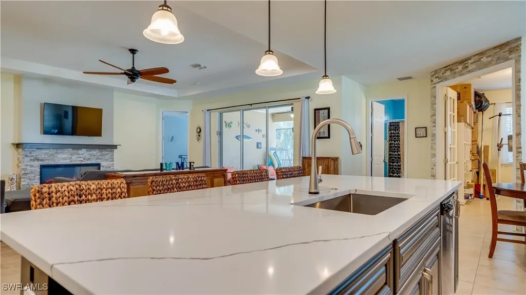 2541 SW 32nd Lane Cape Coral FL 33914