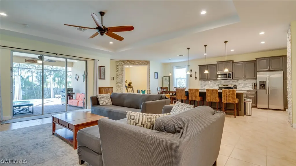 2541 SW 32nd Lane Cape Coral FL 33914