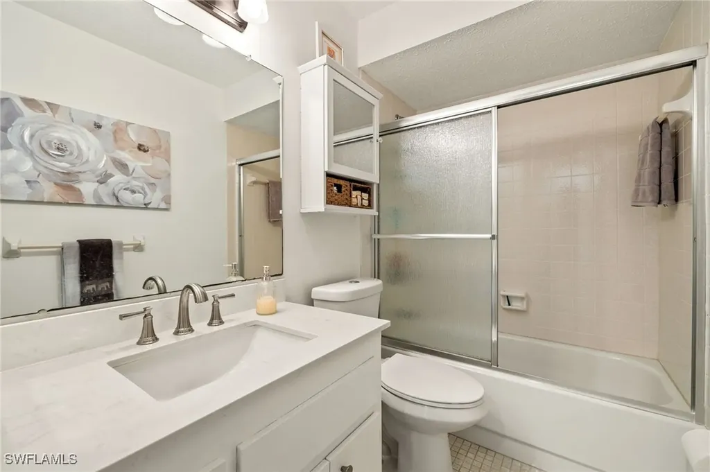 1345 SE 40th Terrace Cape Coral FL 33904