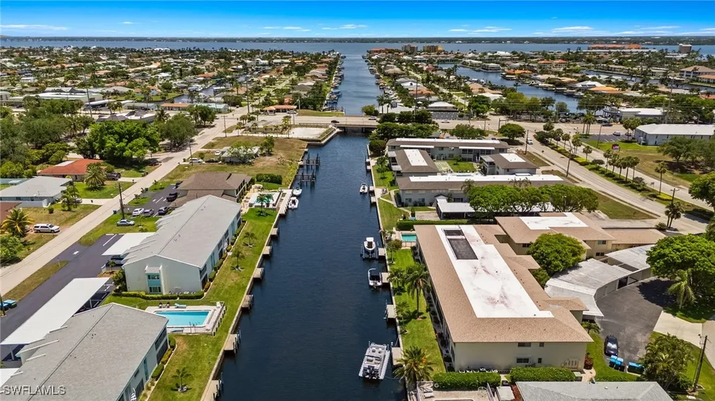 1345 SE 40th Terrace Cape Coral FL 33904
