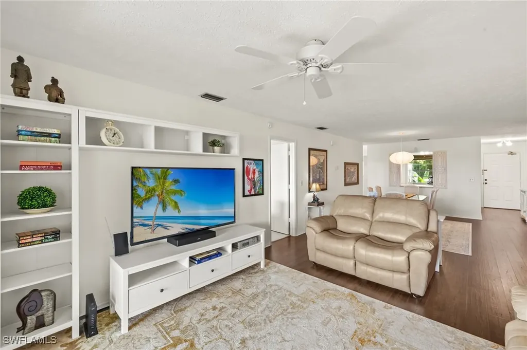 1345 SE 40th Terrace Cape Coral FL 33904