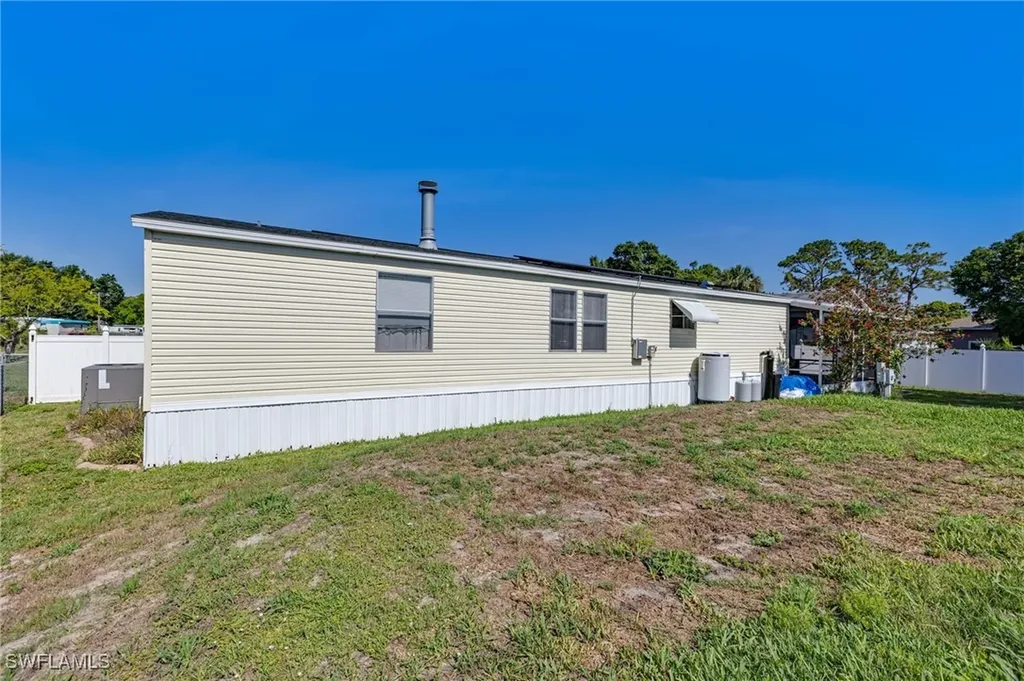 8269 Penny Drive North Fort Myers FL 33917