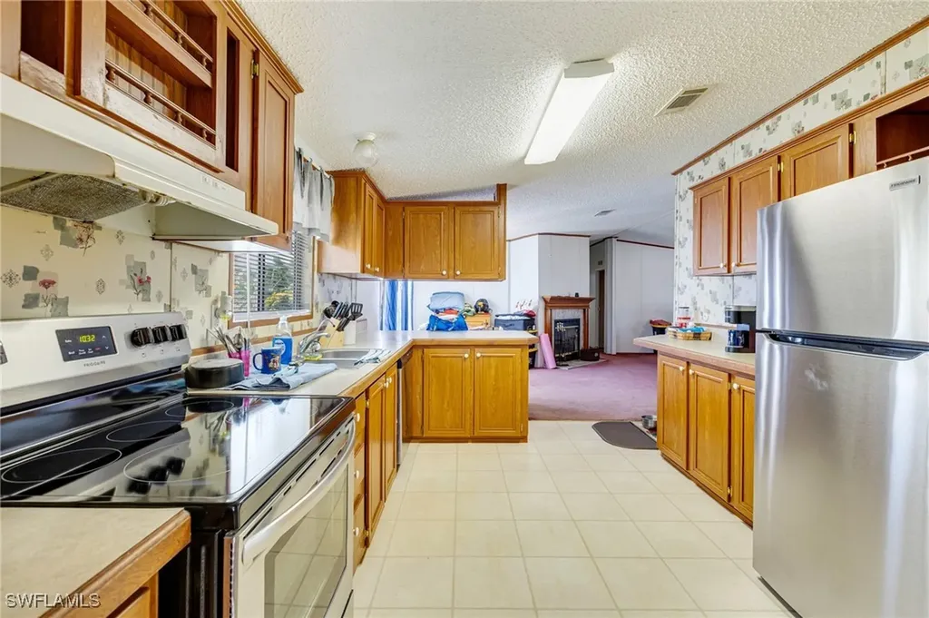 8269 Penny Drive North Fort Myers FL 33917