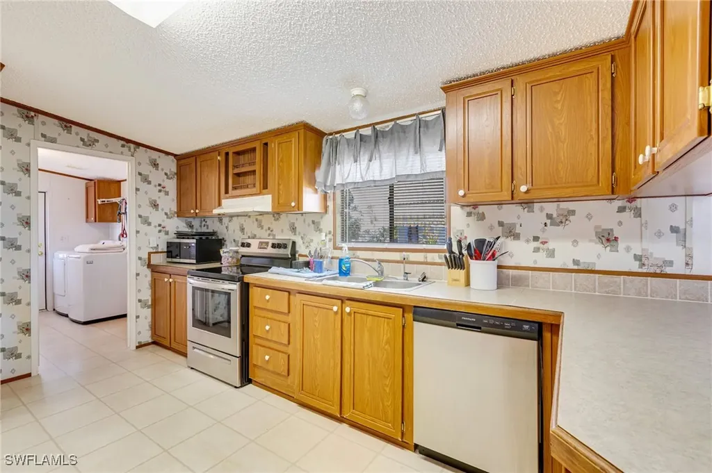 8269 Penny Drive North Fort Myers FL 33917