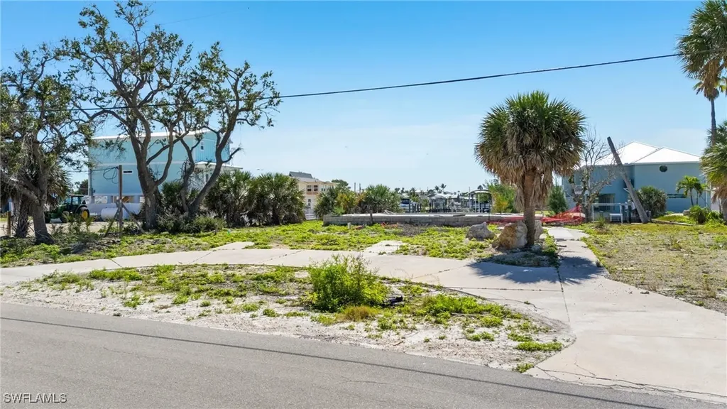 180 Donora Boulevard Fort Myers Beach FL 33931