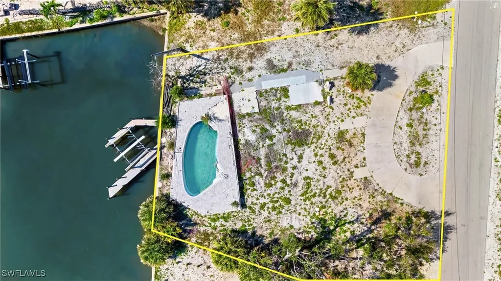 180 Donora Boulevard Fort Myers Beach FL 33931