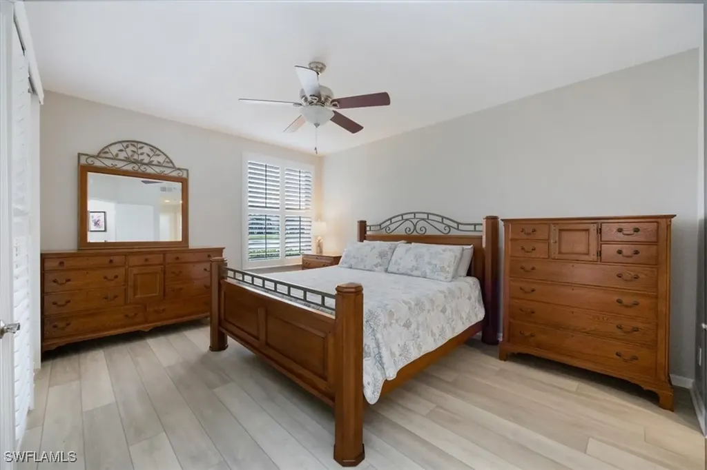 7701 Gardner Drive Naples FL 34109