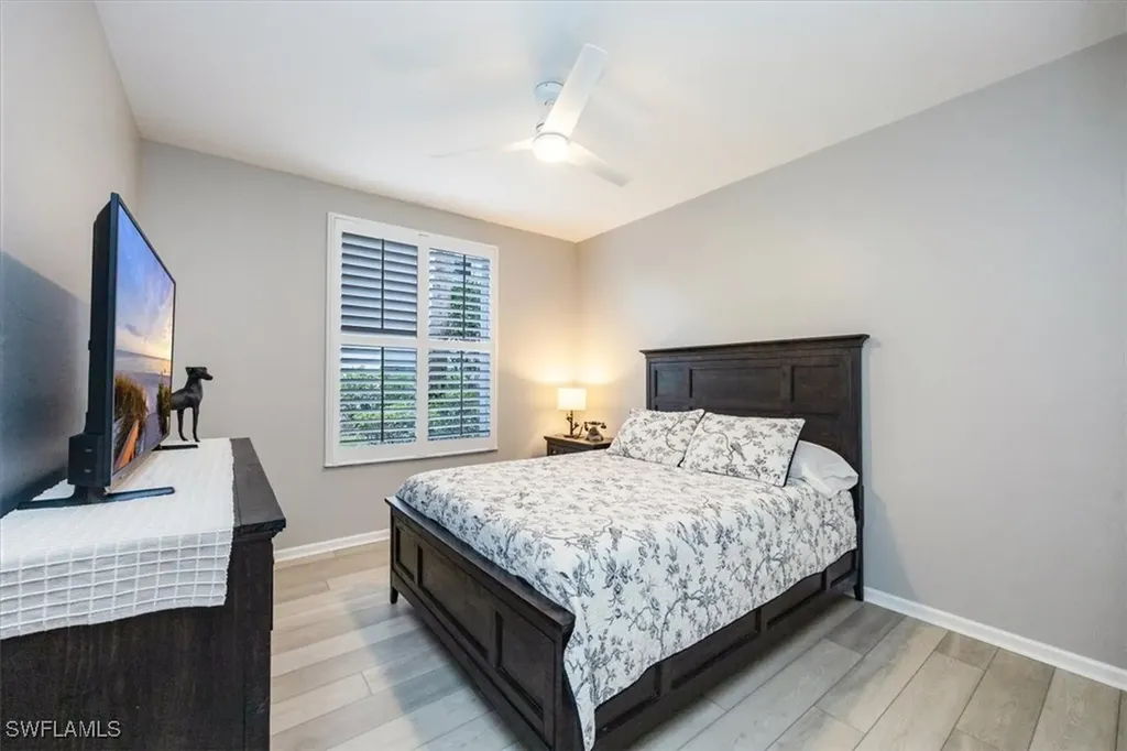 7701 Gardner Drive Naples FL 34109