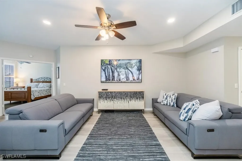 7701 Gardner Drive Naples FL 34109