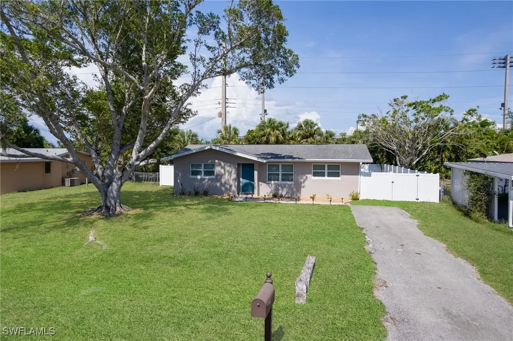 6677 E Tropicana Drive Fort Myers FL 33919