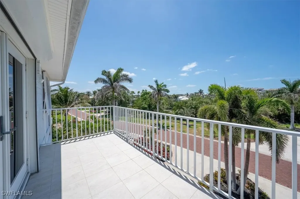 200 Topanga Drive Bonita Springs FL 34134