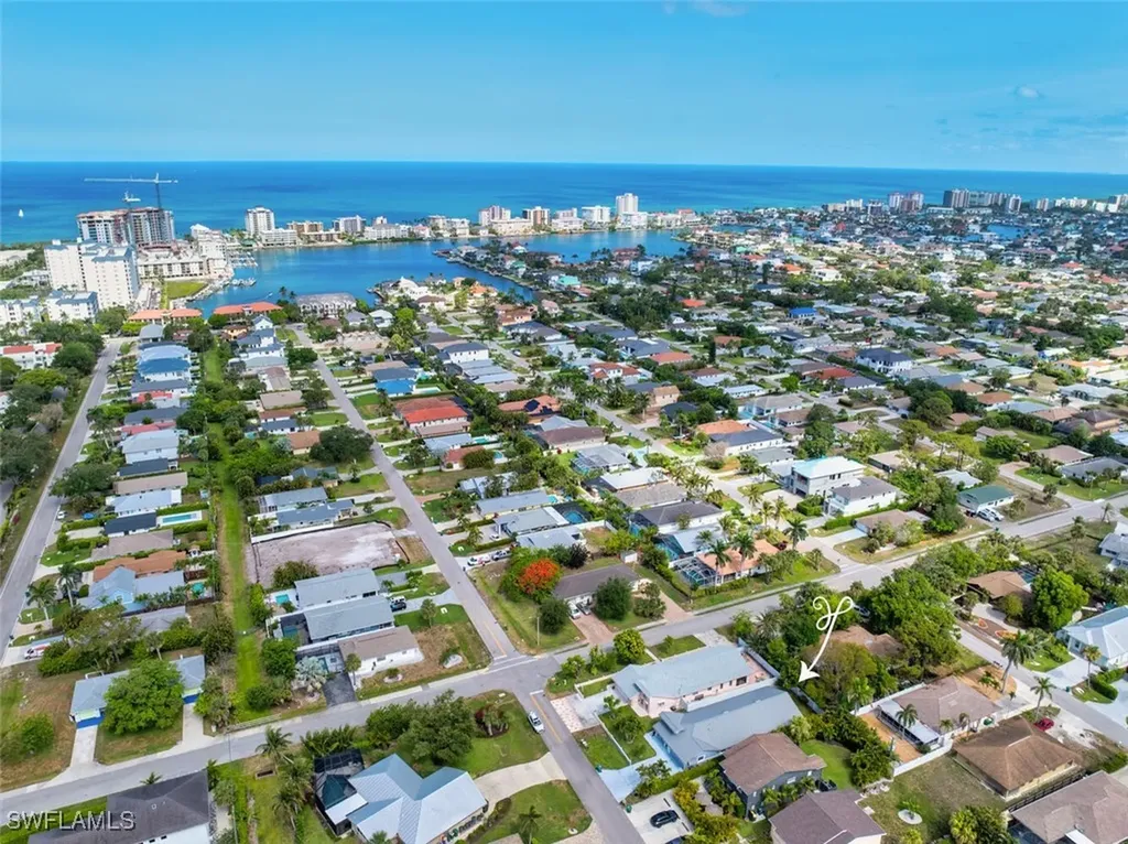607 92nd Avenue N Naples FL 34108