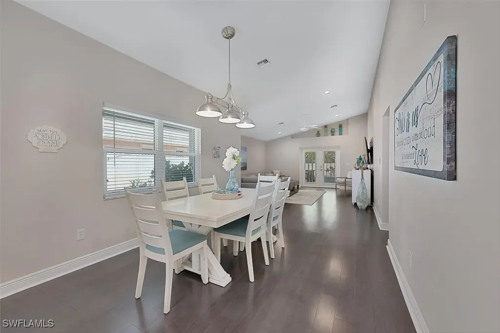 607 92nd Avenue N Naples FL 34108