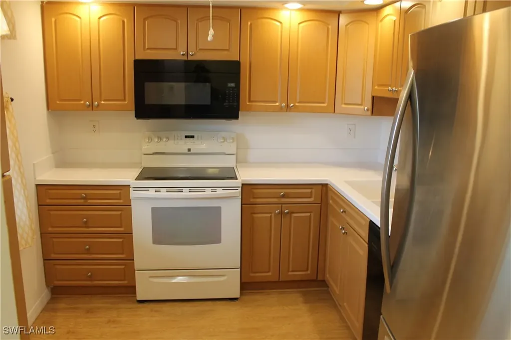 1828 Pine Valley Drive Fort Myers FL 33907