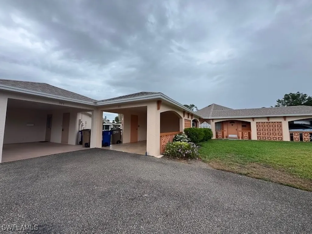 323 Dania Street Lehigh Acres FL 33936