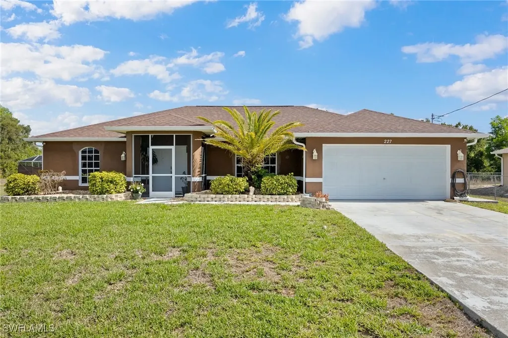 227 Manasota Street Fort Myers FL 33913