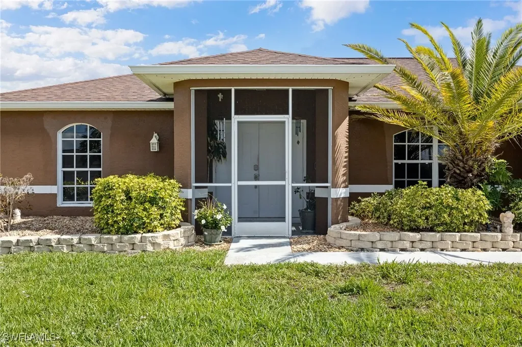 227 Manasota Street Fort Myers FL 33913