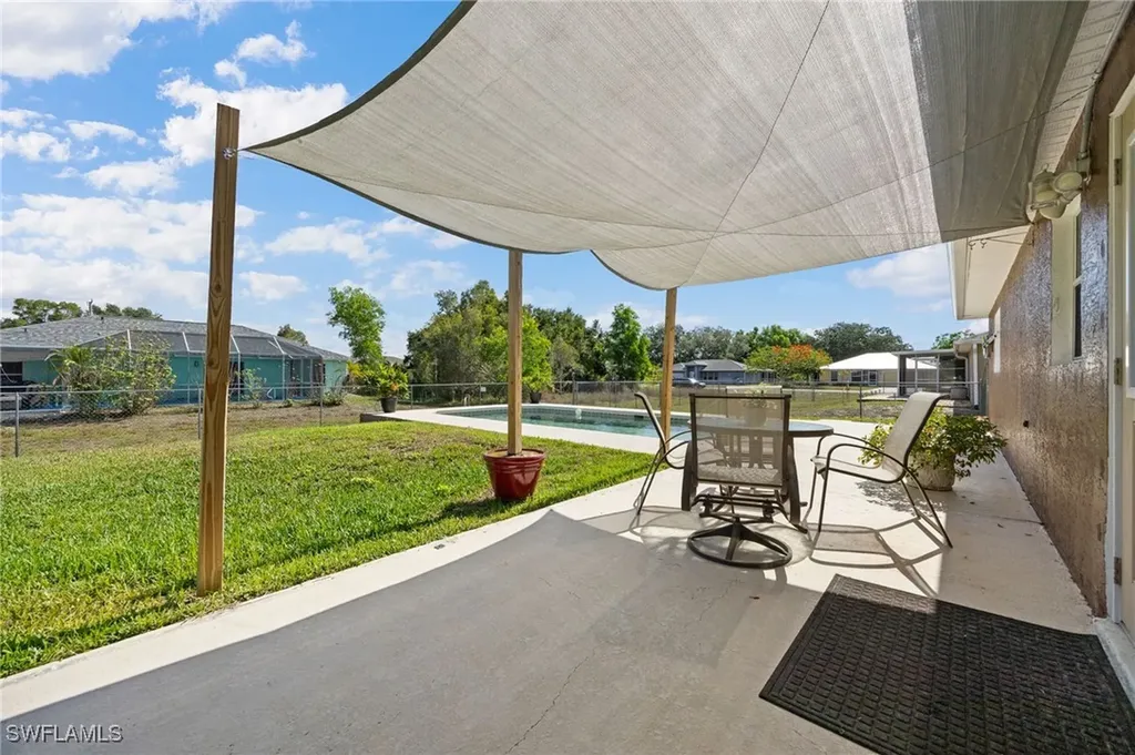 227 Manasota Street Fort Myers FL 33913
