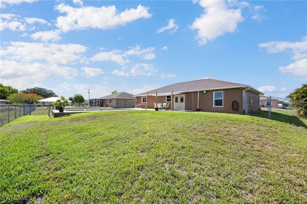 227 Manasota Street Fort Myers FL 33913